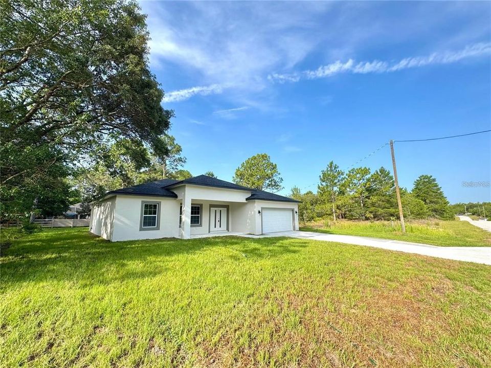 For Sale: $282,490 (3 beds, 2 baths, 1529 Square Feet)