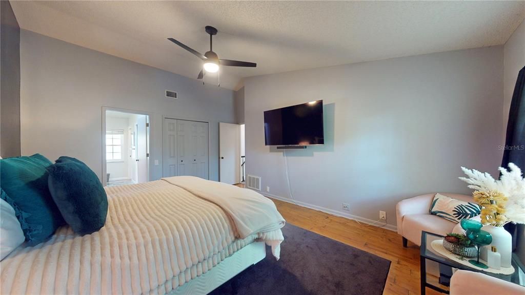 For Sale: $575,000 (3 beds, 2 baths, 1848 Square Feet)