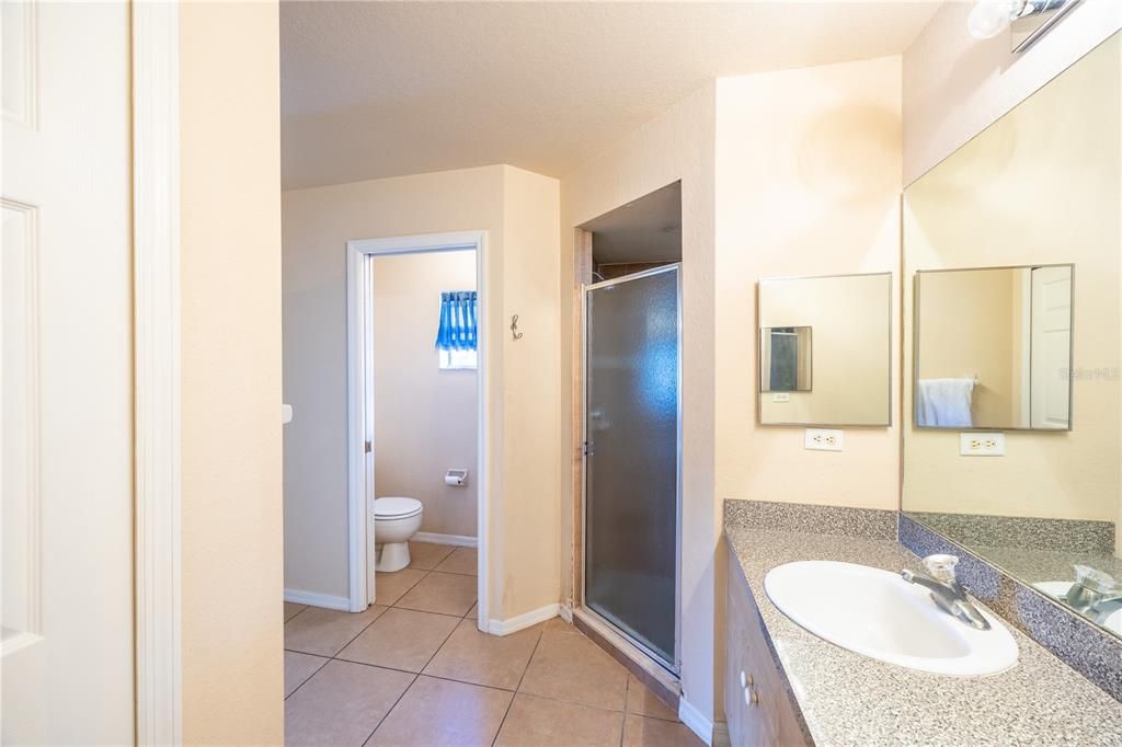 For Sale: $380,000 (4 beds, 2 baths, 1718 Square Feet)