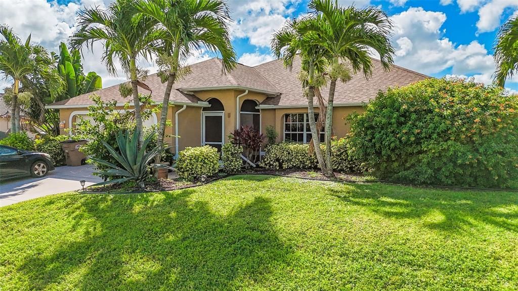 For Sale: $380,000 (4 beds, 2 baths, 1718 Square Feet)