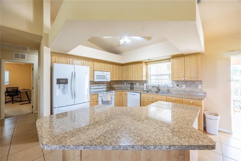 For Sale: $380,000 (4 beds, 2 baths, 1718 Square Feet)