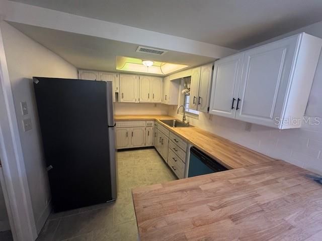 Active With Contract: $1,495 (3 beds, 2 baths, 1118 Square Feet)