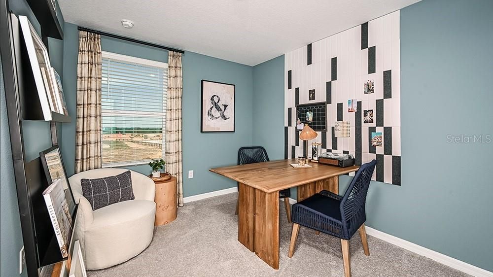 Active With Contract: $299,000 (3 beds, 2 baths, 1373 Square Feet)