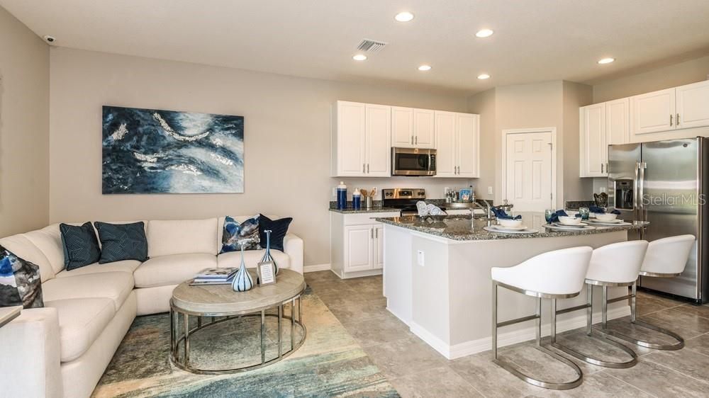 Active With Contract: $299,000 (3 beds, 2 baths, 1373 Square Feet)
