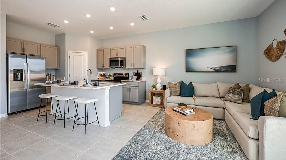 Active With Contract: $299,000 (3 beds, 2 baths, 1373 Square Feet)