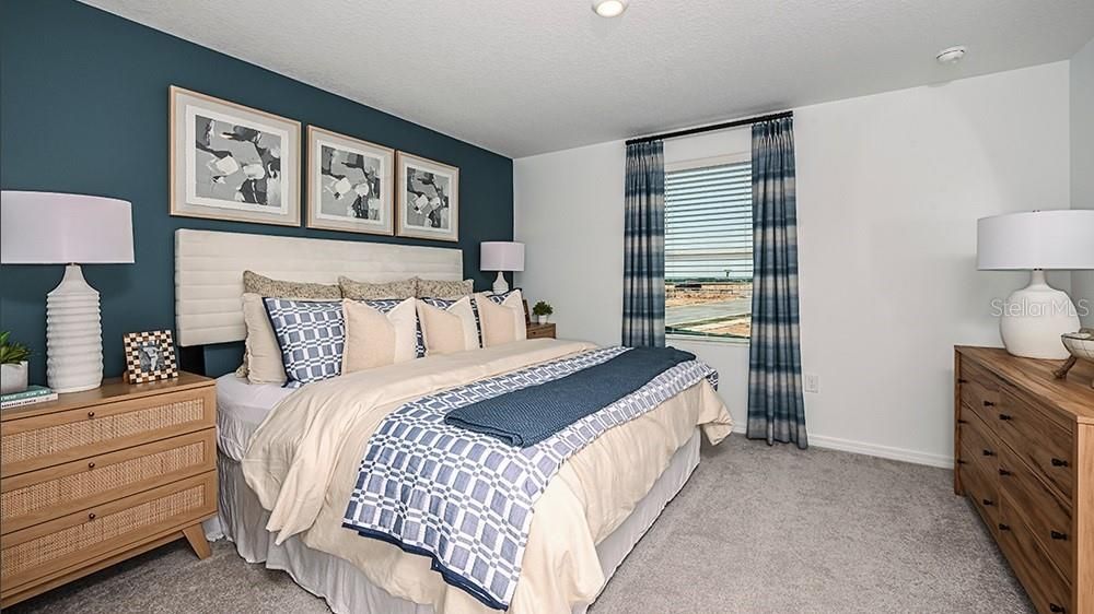 Active With Contract: $299,000 (3 beds, 2 baths, 1373 Square Feet)