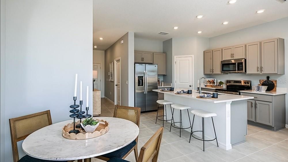 Active With Contract: $299,000 (3 beds, 2 baths, 1373 Square Feet)