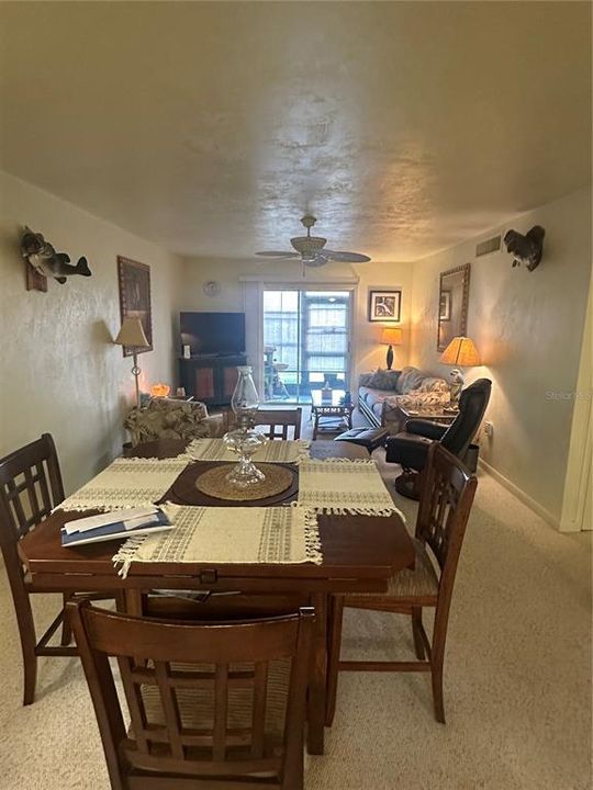 На продажу: $249,900 (2 спален, 2 ванн, 1102 Квадратных фут)