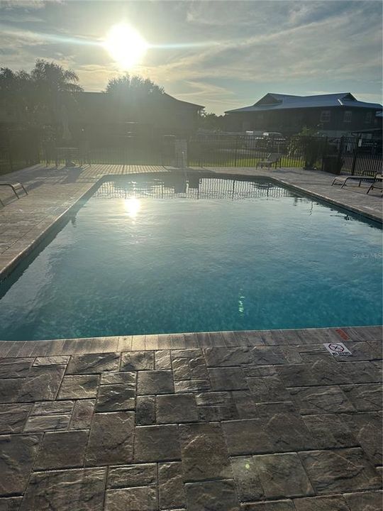 На продажу: $249,900 (2 спален, 2 ванн, 1102 Квадратных фут)