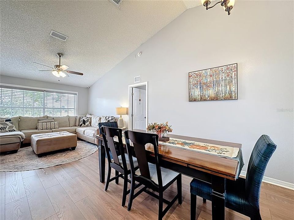 Active With Contract: $435,000 (3 beds, 2 baths, 1766 Square Feet)