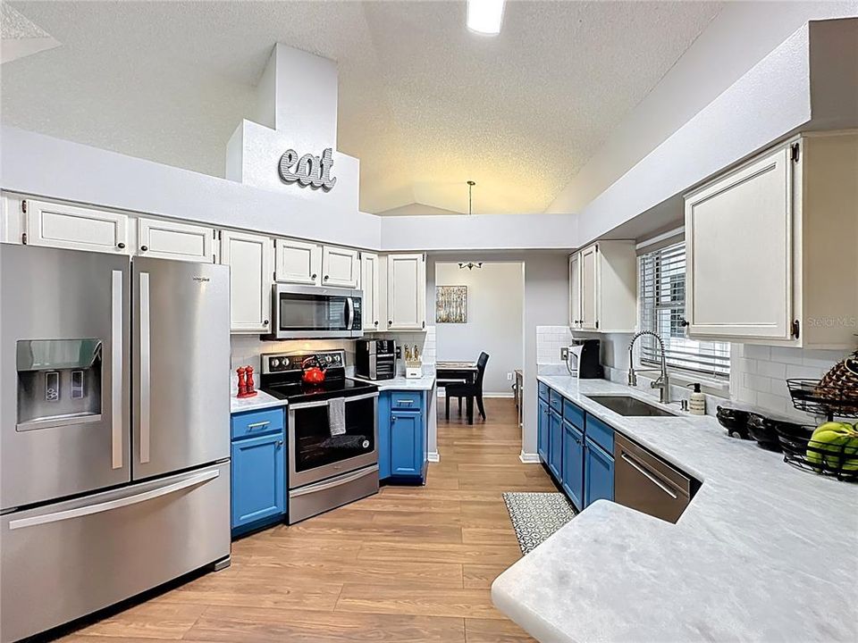 Active With Contract: $435,000 (3 beds, 2 baths, 1766 Square Feet)