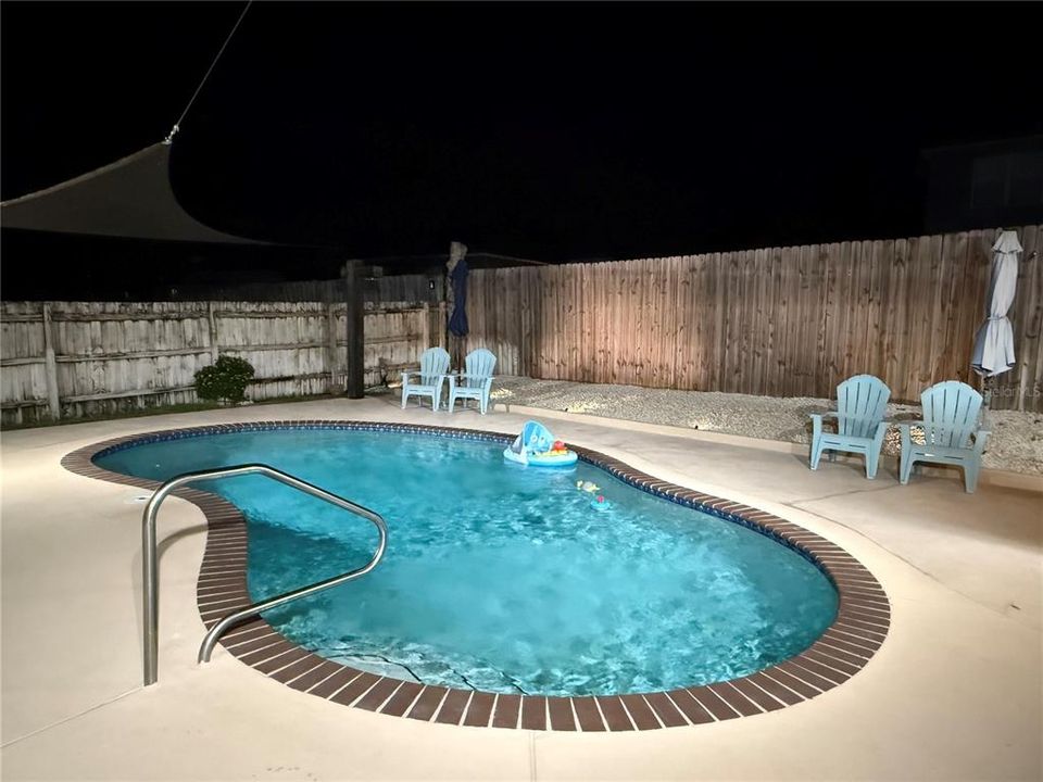 Active With Contract: $435,000 (3 beds, 2 baths, 1766 Square Feet)