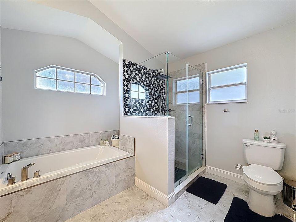 Active With Contract: $435,000 (3 beds, 2 baths, 1766 Square Feet)