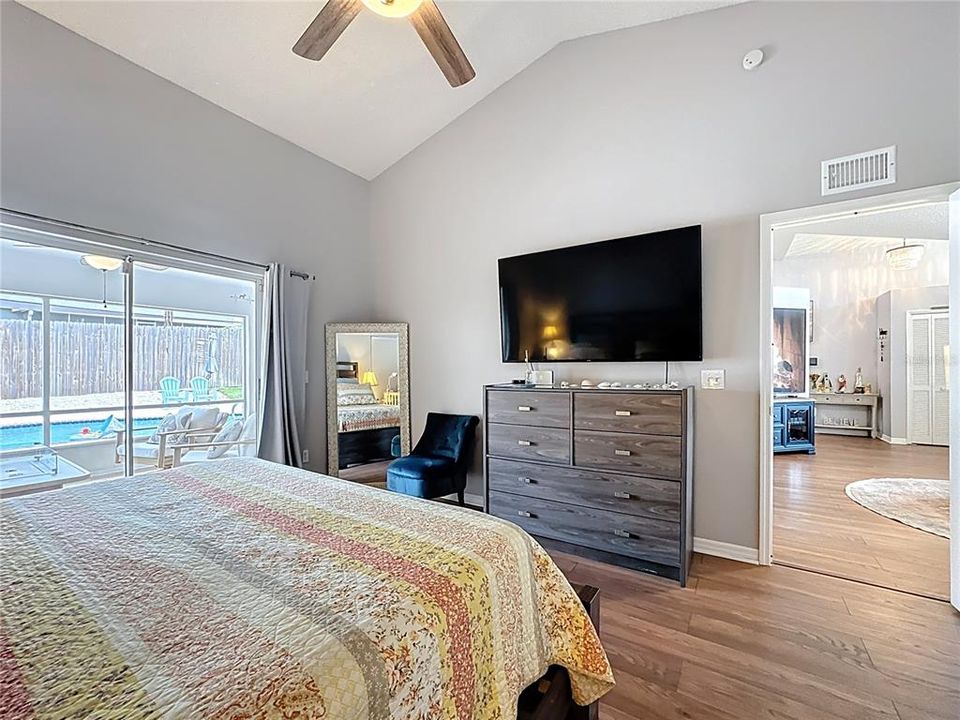 Active With Contract: $435,000 (3 beds, 2 baths, 1766 Square Feet)