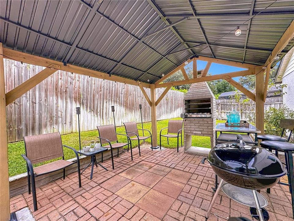 Active With Contract: $435,000 (3 beds, 2 baths, 1766 Square Feet)