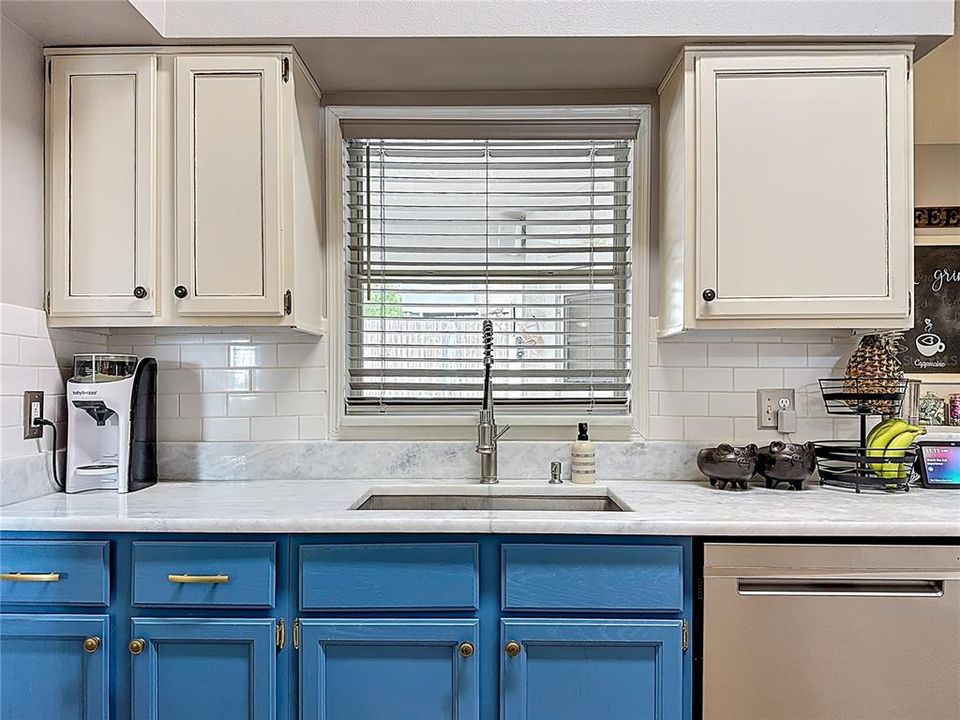 Active With Contract: $435,000 (3 beds, 2 baths, 1766 Square Feet)