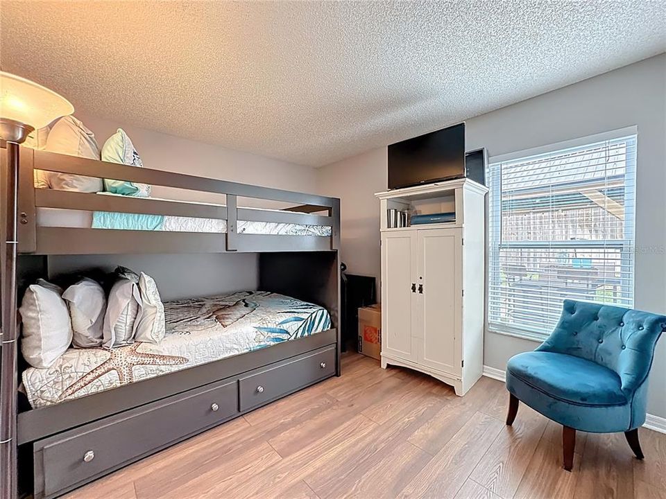 Active With Contract: $435,000 (3 beds, 2 baths, 1766 Square Feet)