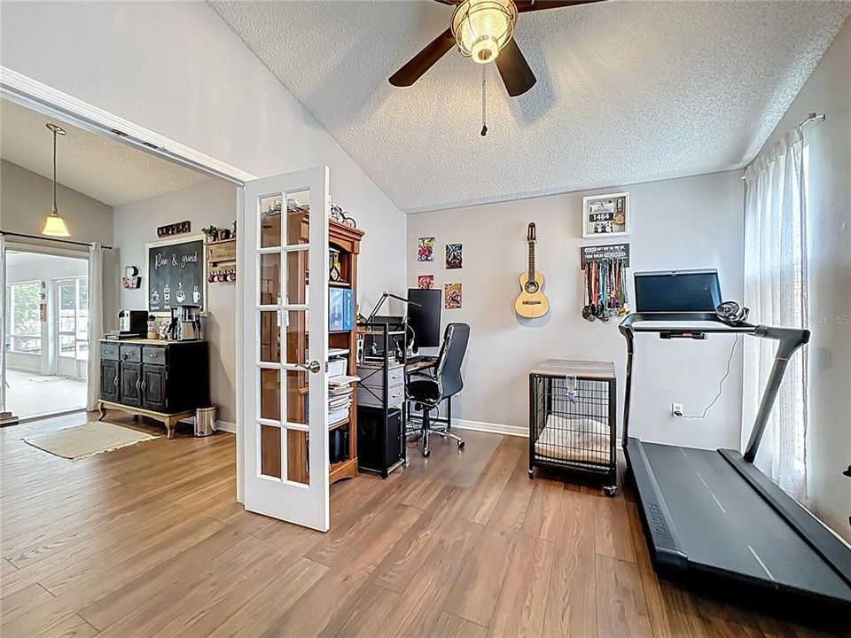 Active With Contract: $435,000 (3 beds, 2 baths, 1766 Square Feet)