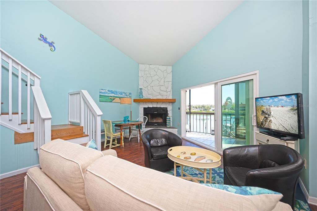 待售: $949,000 (3 贝兹, 3 浴室, 1922 平方英尺)