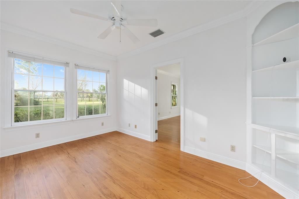 En Venta: $995,000 (5 camas, 3 baños, 3920 Pies cuadrados)