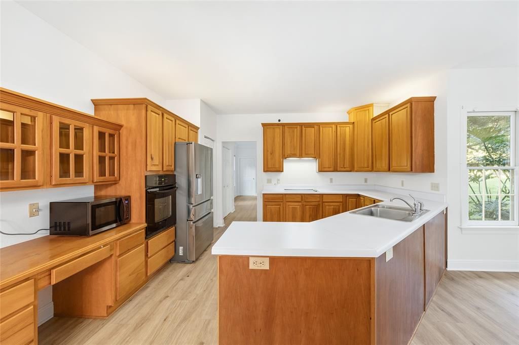 En Venta: $995,000 (5 camas, 3 baños, 3920 Pies cuadrados)