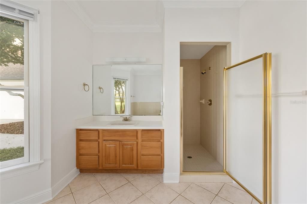 En Venta: $995,000 (5 camas, 3 baños, 3920 Pies cuadrados)