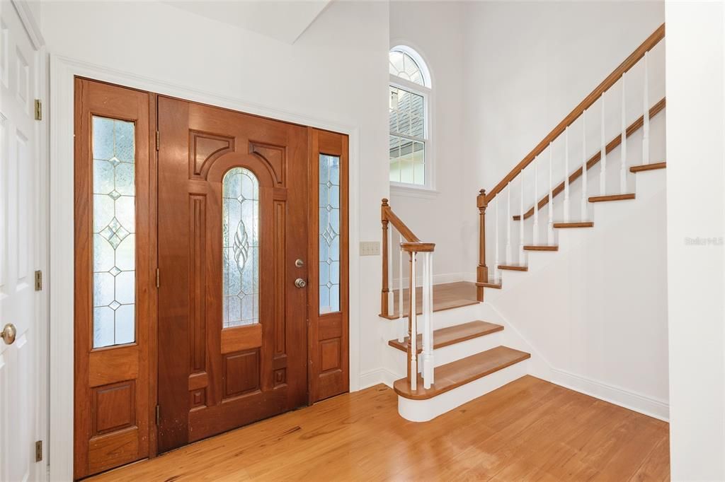 En Venta: $995,000 (5 camas, 3 baños, 3920 Pies cuadrados)