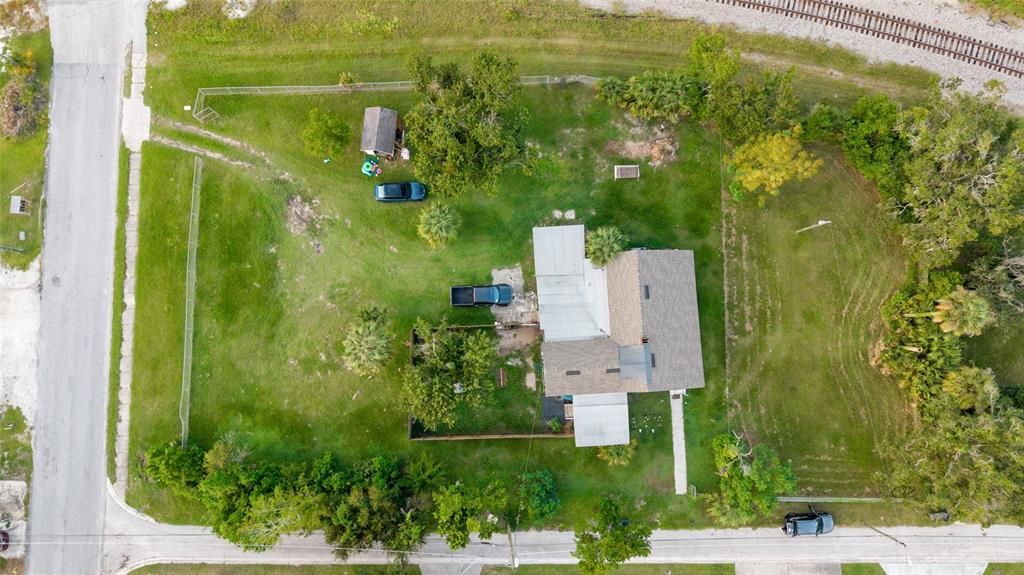 For Sale: $260,000 (3 beds, 2 baths, 1700 Square Feet)