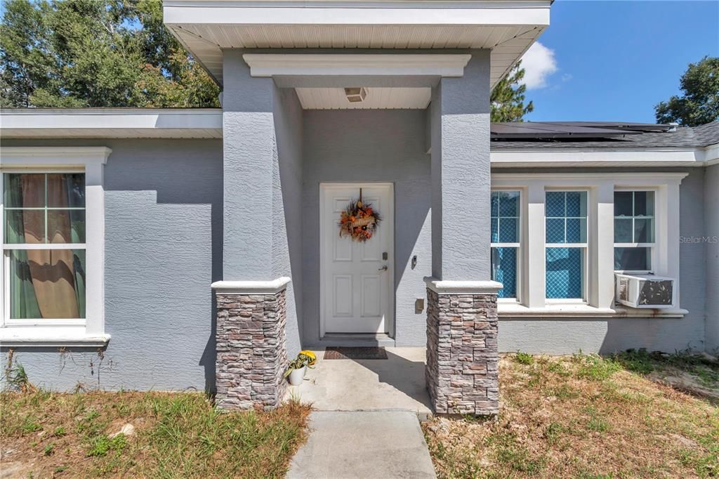 Active With Contract: $250,000 (3 beds, 2 baths, 1702 Square Feet)