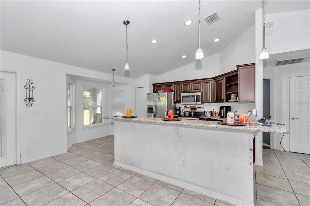 Active With Contract: $250,000 (3 beds, 2 baths, 1702 Square Feet)