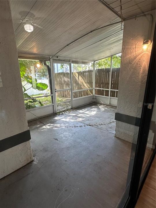 For Rent: $1,600 (2 beds, 2 baths, 1313 Square Feet)