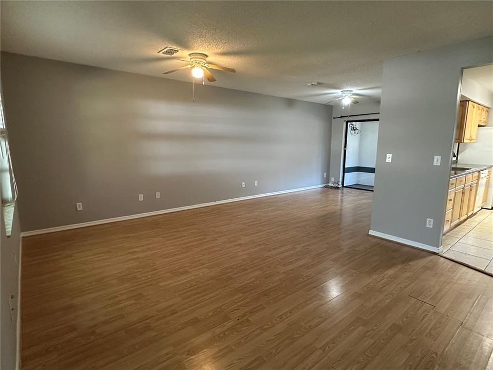 For Rent: $1,600 (2 beds, 2 baths, 1313 Square Feet)