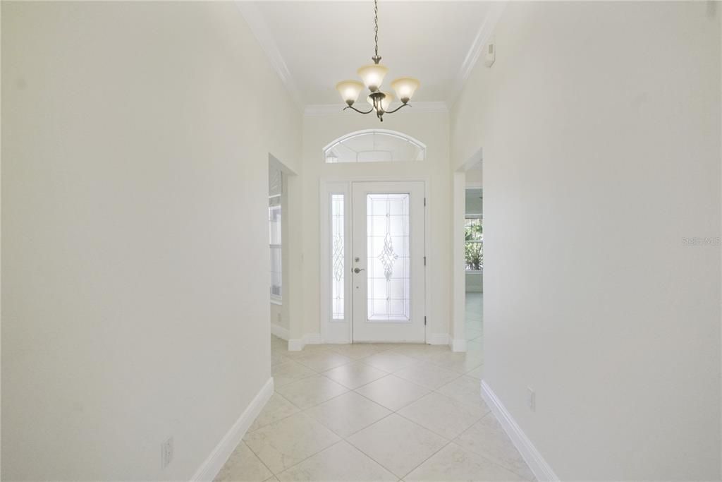 For Sale: $699,000 (3 beds, 2 baths, 1927 Square Feet)