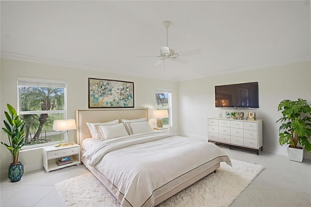 For Sale: $699,000 (3 beds, 2 baths, 1927 Square Feet)