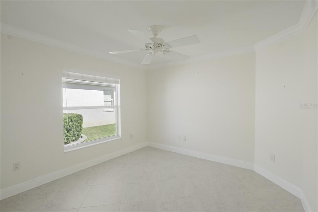 For Sale: $699,000 (3 beds, 2 baths, 1927 Square Feet)