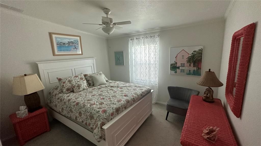 For Sale: $214,900 (2 beds, 2 baths, 1242 Square Feet)