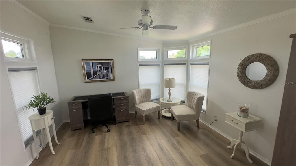 For Sale: $214,900 (2 beds, 2 baths, 1242 Square Feet)