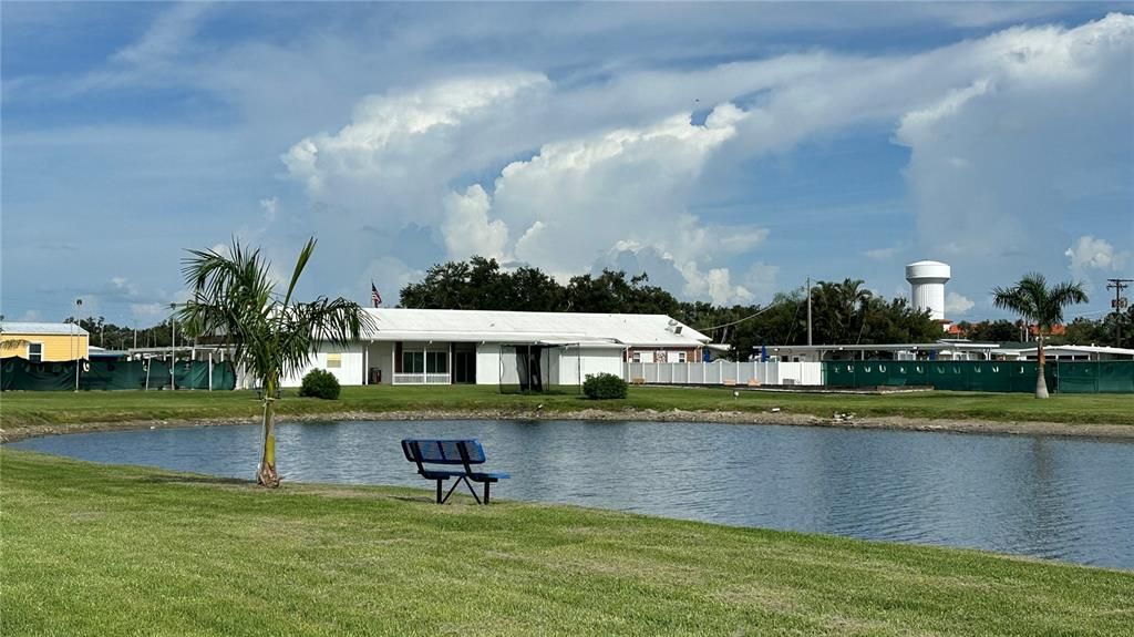 For Sale: $214,900 (2 beds, 2 baths, 1242 Square Feet)