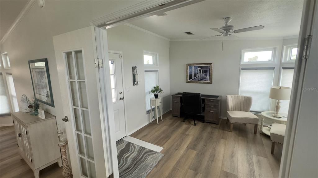 For Sale: $214,900 (2 beds, 2 baths, 1242 Square Feet)