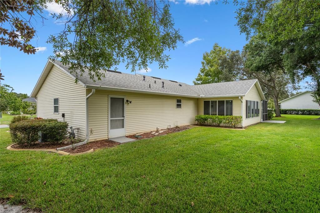 For Sale: $269,900 (2 beds, 2 baths, 1474 Square Feet)