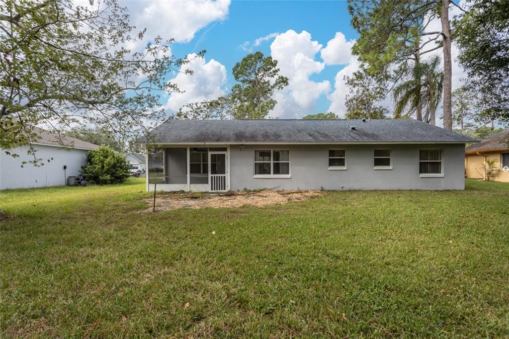 Active With Contract: $244,900 (2 beds, 2 baths, 1074 Square Feet)