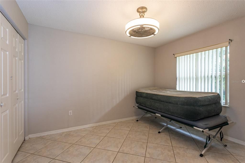 Active With Contract: $244,900 (2 beds, 2 baths, 1074 Square Feet)