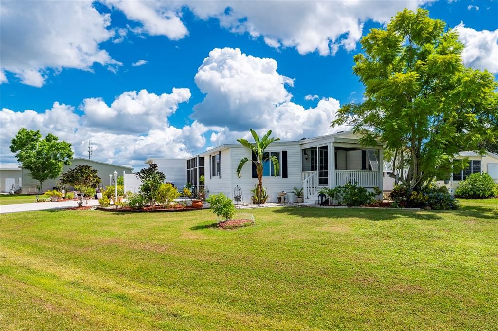 Active With Contract: $225,000 (2 beds, 2 baths, 1488 Square Feet)