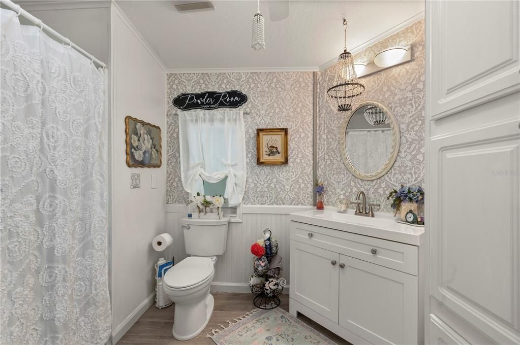 Active With Contract: $225,000 (2 beds, 2 baths, 1488 Square Feet)