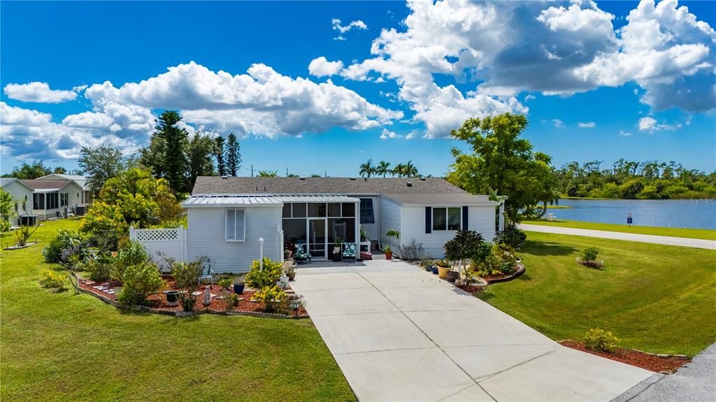 Active With Contract: $225,000 (2 beds, 2 baths, 1488 Square Feet)