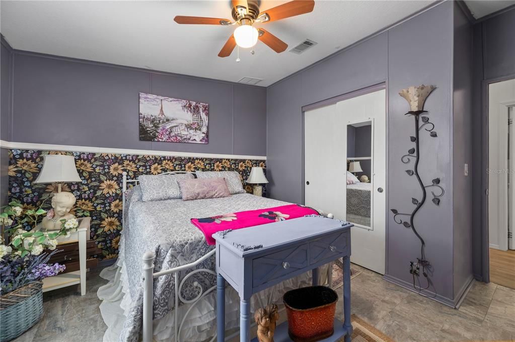 Active With Contract: $225,000 (2 beds, 2 baths, 1488 Square Feet)