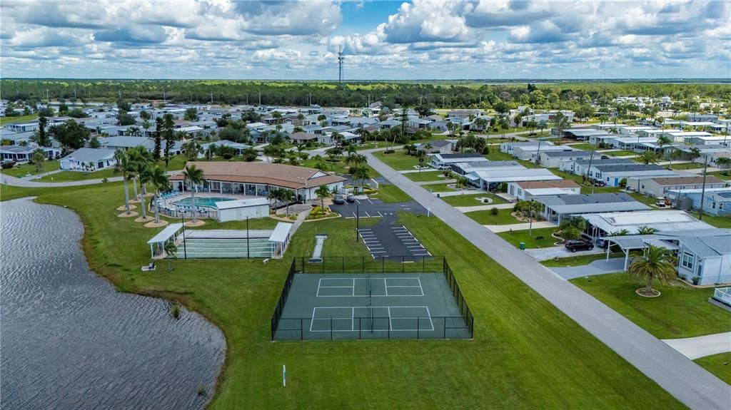 Active With Contract: $225,000 (2 beds, 2 baths, 1488 Square Feet)