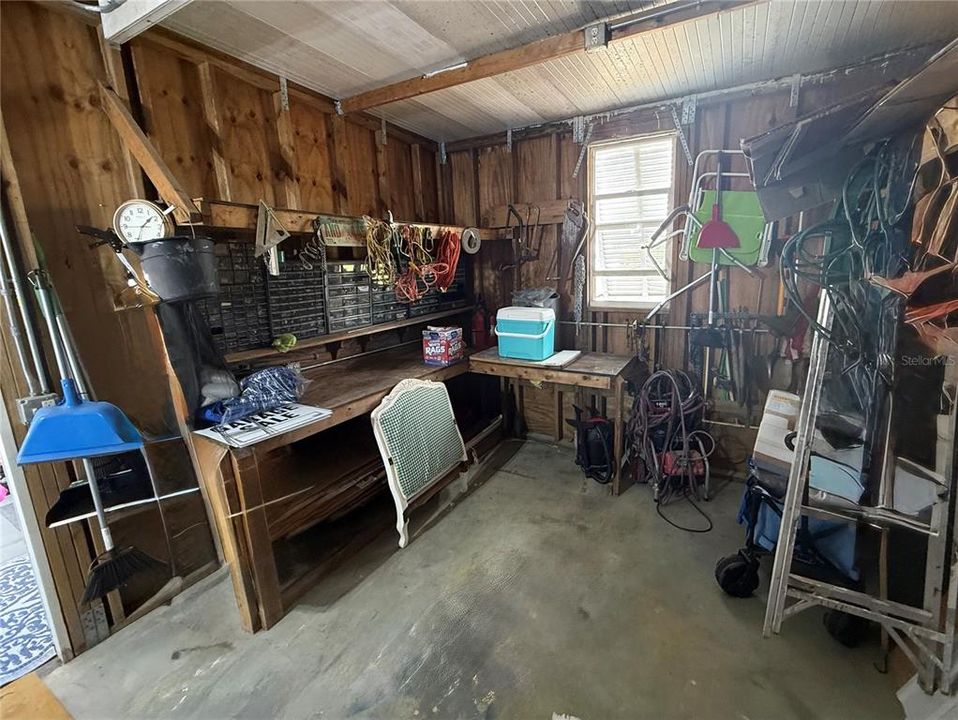 Active With Contract: $225,000 (2 beds, 2 baths, 1488 Square Feet)