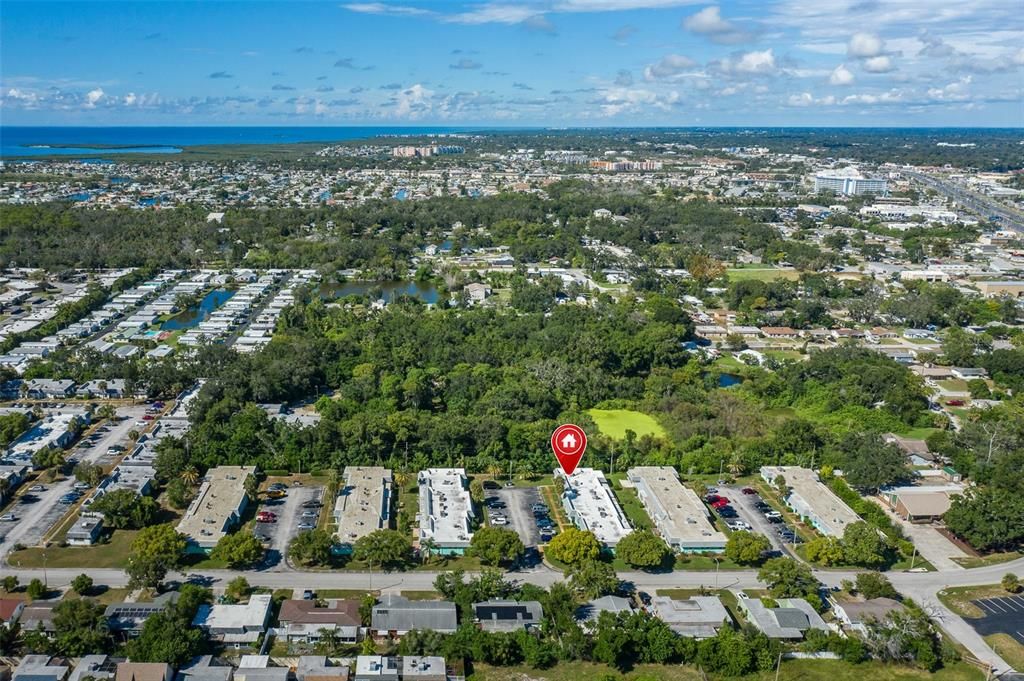 For Sale: $79,900 (2 beds, 2 baths, 888 Square Feet)