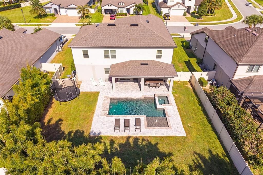 合同活跃: $1,050,000 (5 贝兹, 4 浴室, 3715 平方英尺)